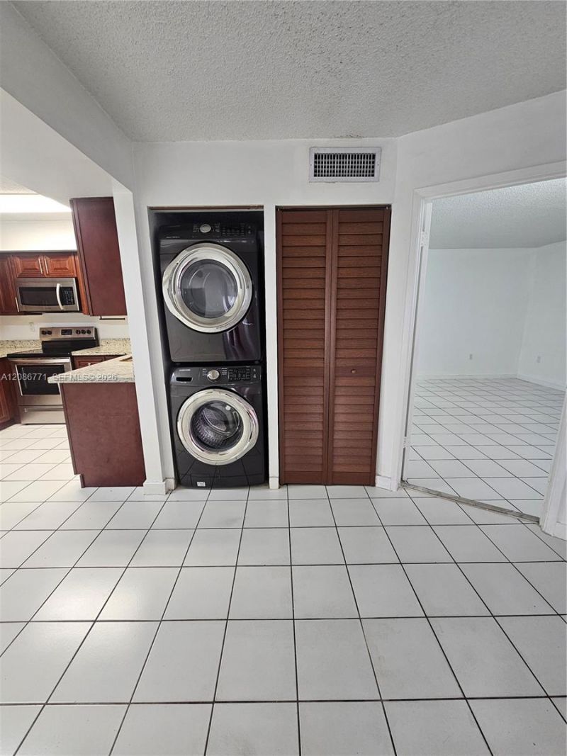 15385 SW 76th Ter, Unit 107, Miami, FL 33193 Photo