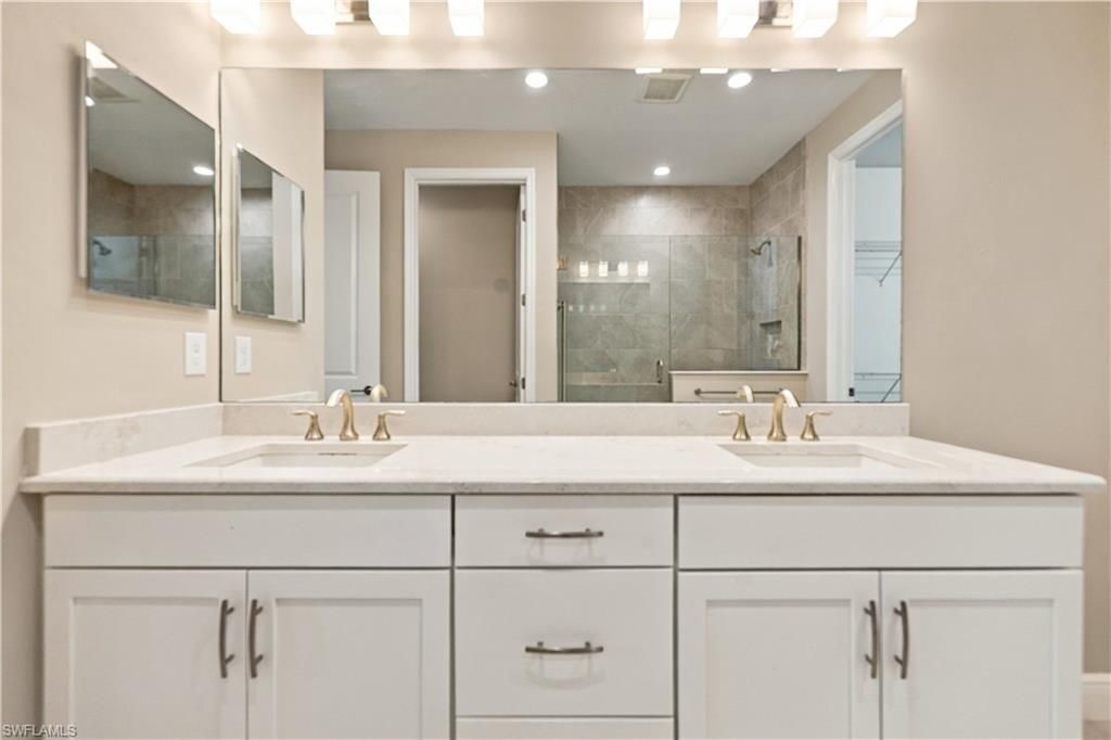 2626 Seychelles Cir, Unit 1405, Naples, FL 34112 Photo
