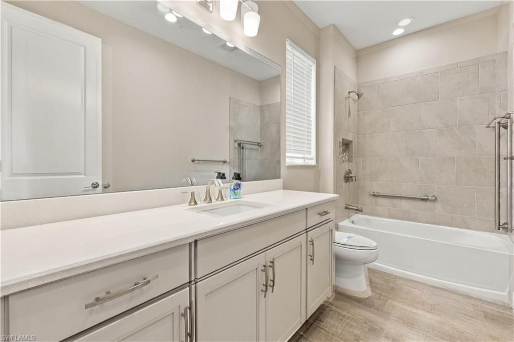 2626 Seychelles Cir, Unit 1405, Naples, FL 34112 Photo