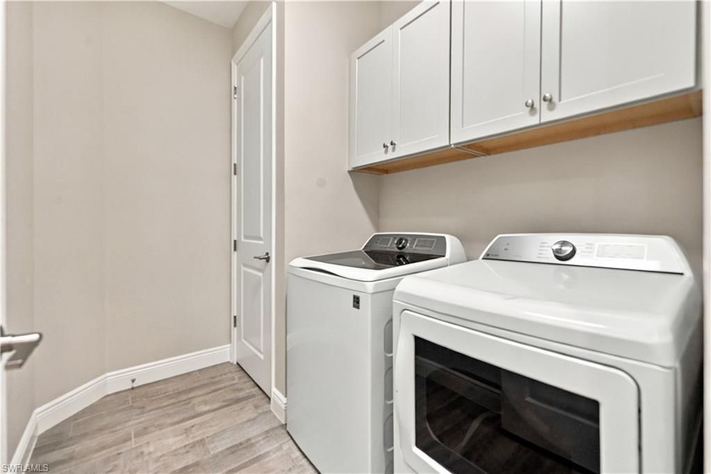2626 Seychelles Cir, Unit 1405, Naples, FL 34112 Photo