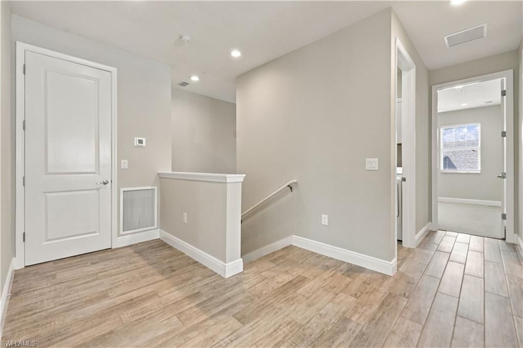 2626 Seychelles Cir, Unit 1405, Naples, FL 34112 Photo