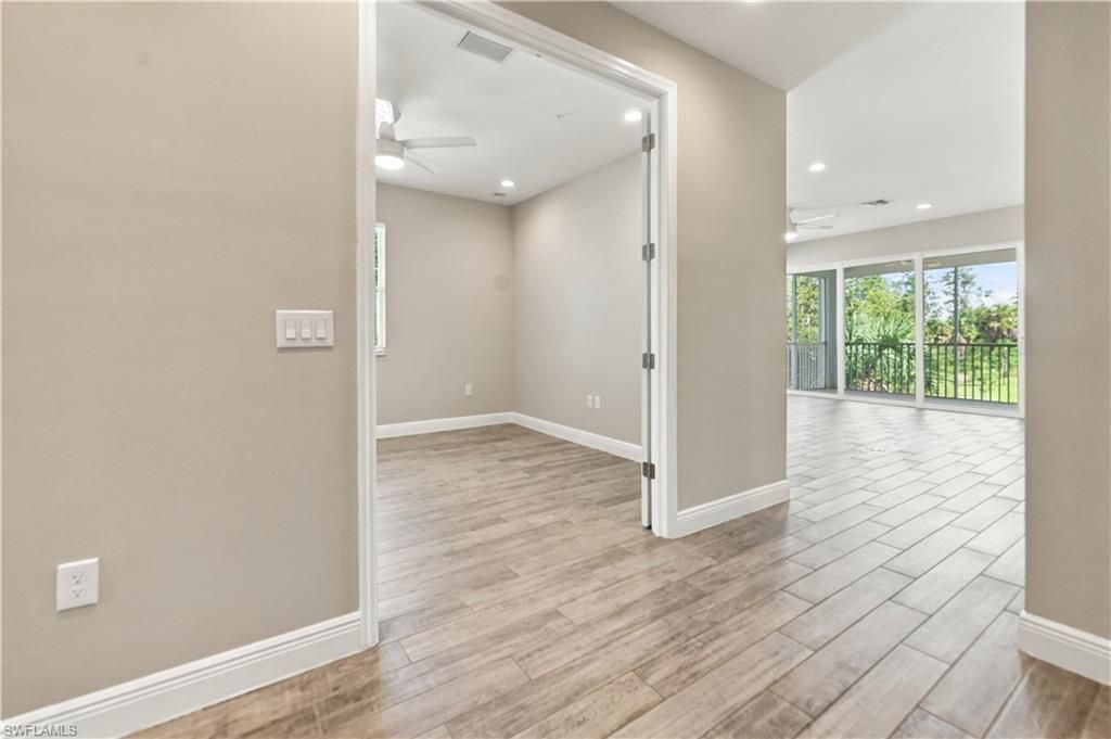 2626 Seychelles Cir, Unit 1405, Naples, FL 34112 Photo