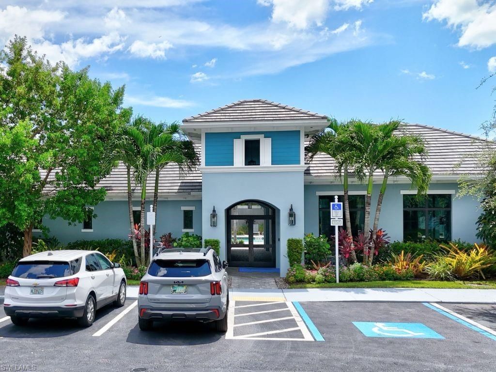 2626 Seychelles Cir, Unit 1405, Naples, FL 34112 Photo
