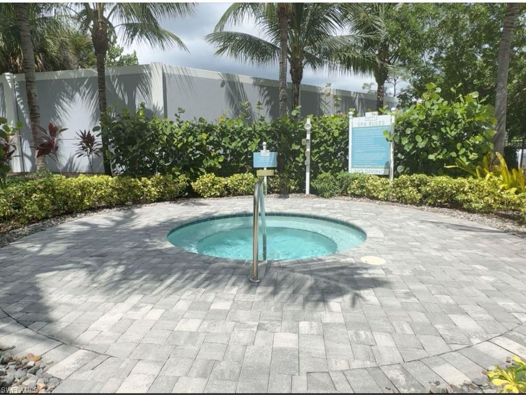 2626 Seychelles Cir, Unit 1405, Naples, FL 34112 Photo