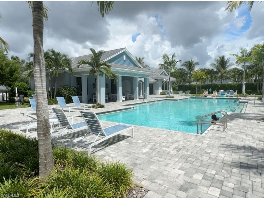 2626 Seychelles Cir, Unit 1405, Naples, FL 34112 Photo