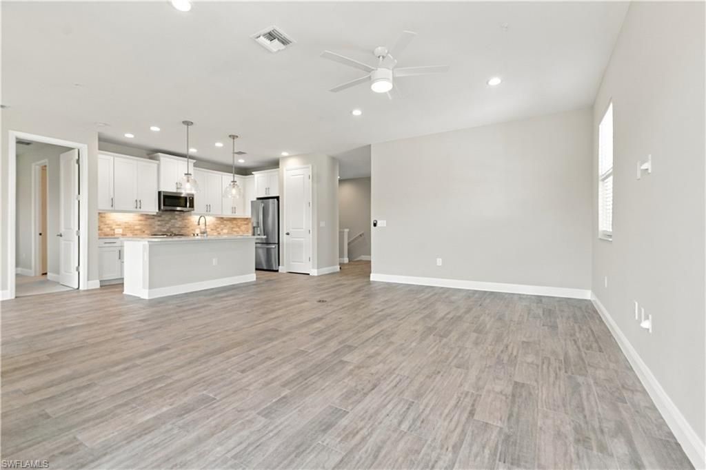 2626 Seychelles Cir, Unit 1405, Naples, FL 34112 Photo