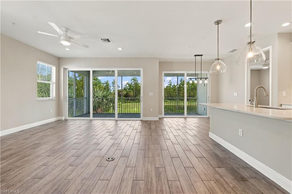 2626 Seychelles Cir, Unit 1405, Naples, FL 34112 Photo