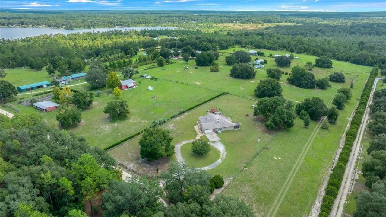 3351 SE 164th Terrace, Ocklawaha, FL 32179 Photo