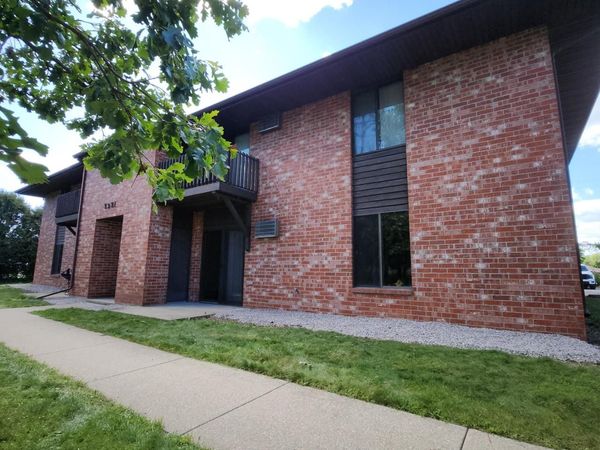 2521 Honey Lou COURT, Appleton, WI 54915