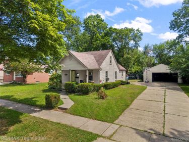 6196 N Gulley Road , Dearborn Heights, Mi 48127