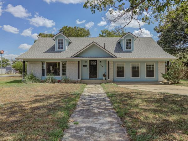 1509 SW Hill ST , Bastrop, TX 78602