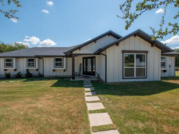 141 Bugatti CT , Burnet, TX 78611