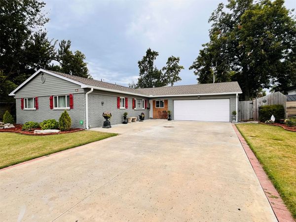 8568 E 32nd Street , Tulsa, OK 74145