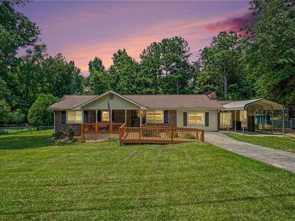 539 Morningside Drive , Hiram, GA 30141