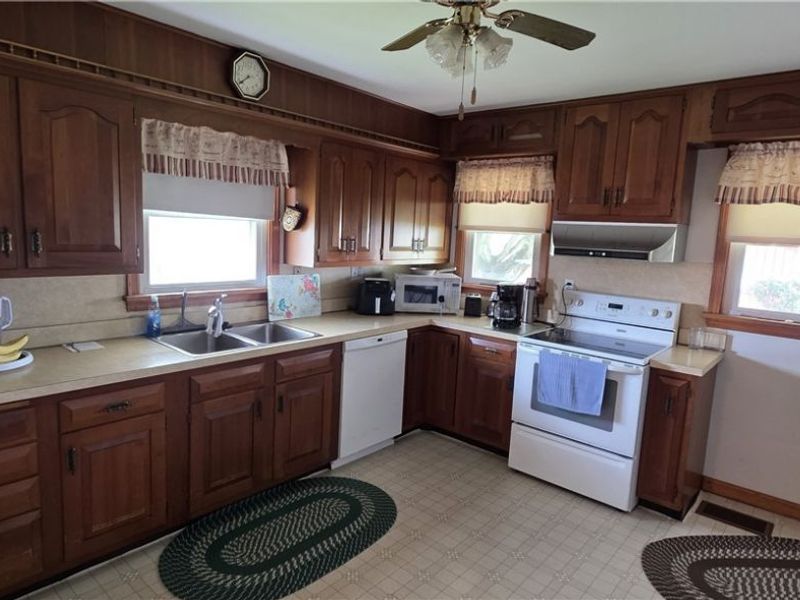52777 Main Street, Beallsville, OH 43716 Photo 6