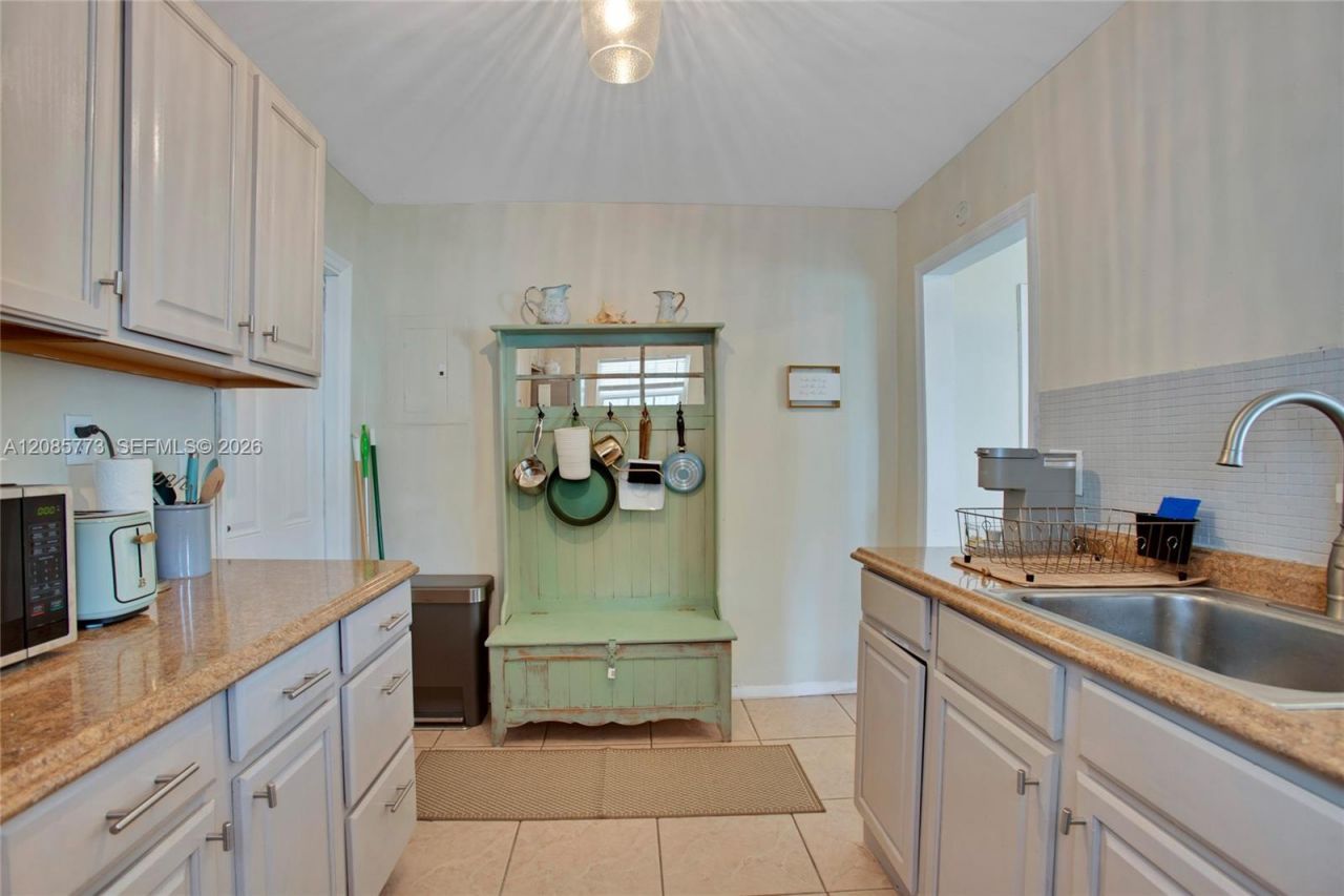 2315 Hope St, Hollywood, FL 33020 Photo