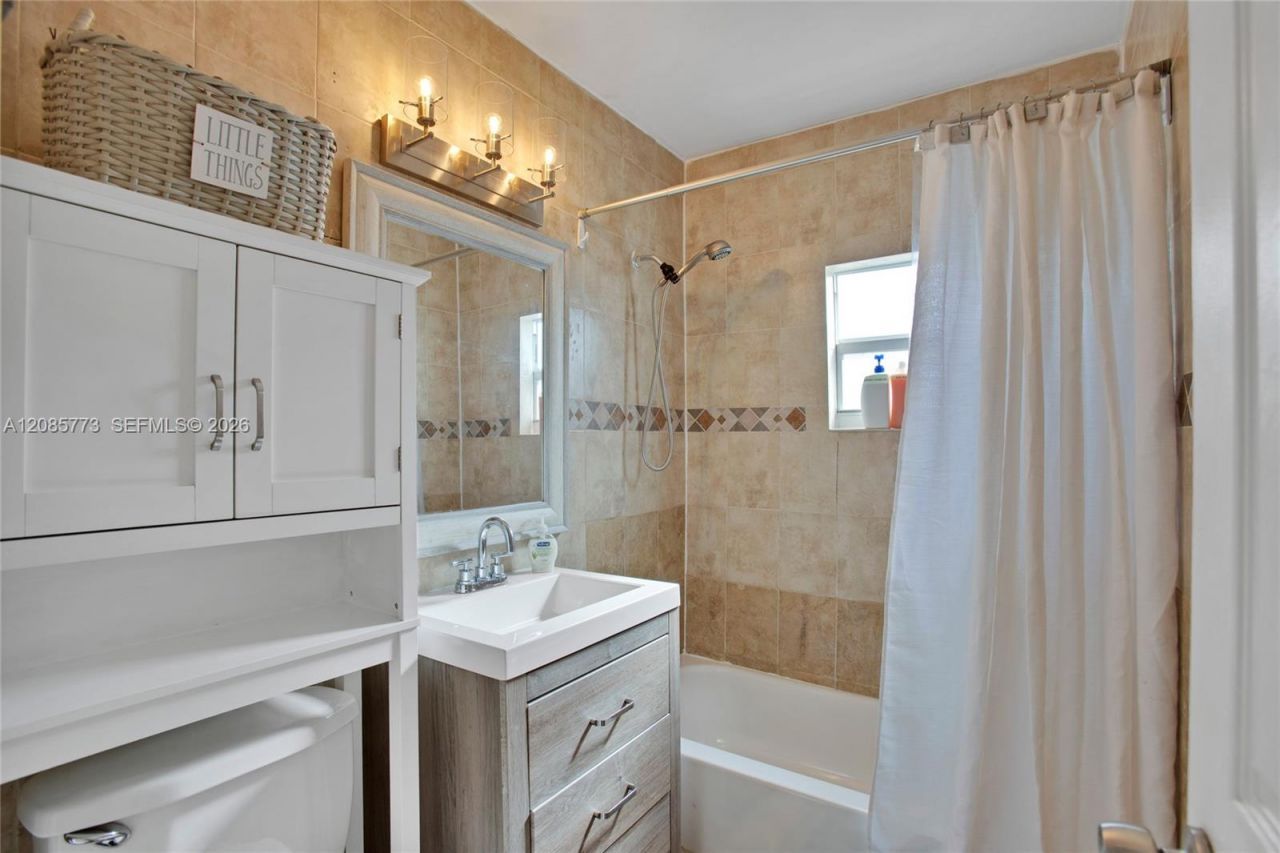 2315 Hope St, Hollywood, FL 33020 Photo