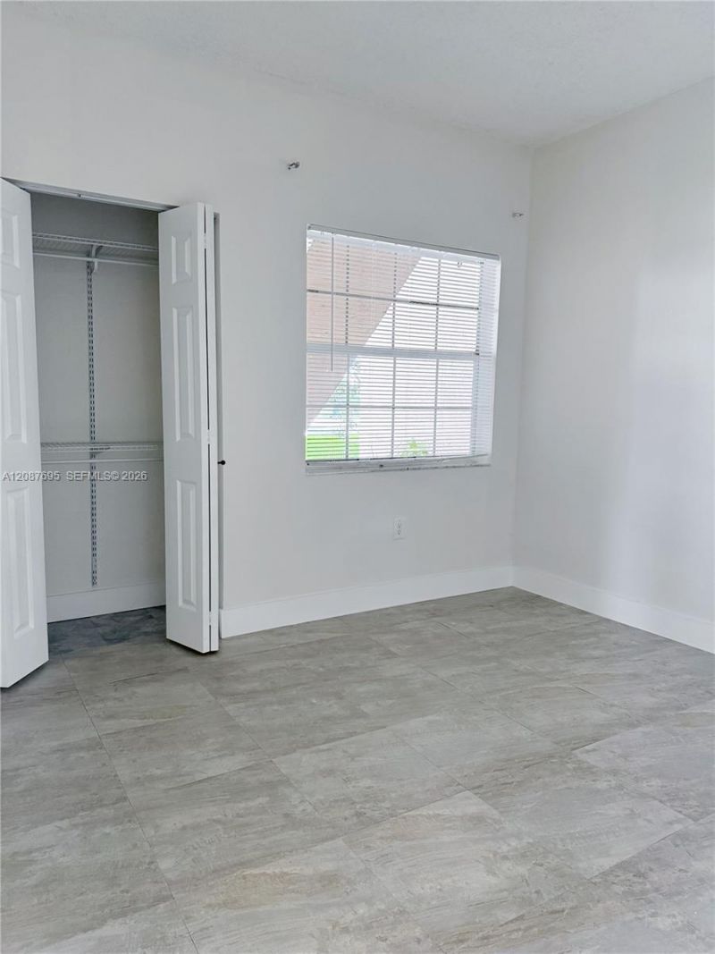 2001 NW 96th Ter, Unit 10J, Pembroke Pines, FL 33024 Photo