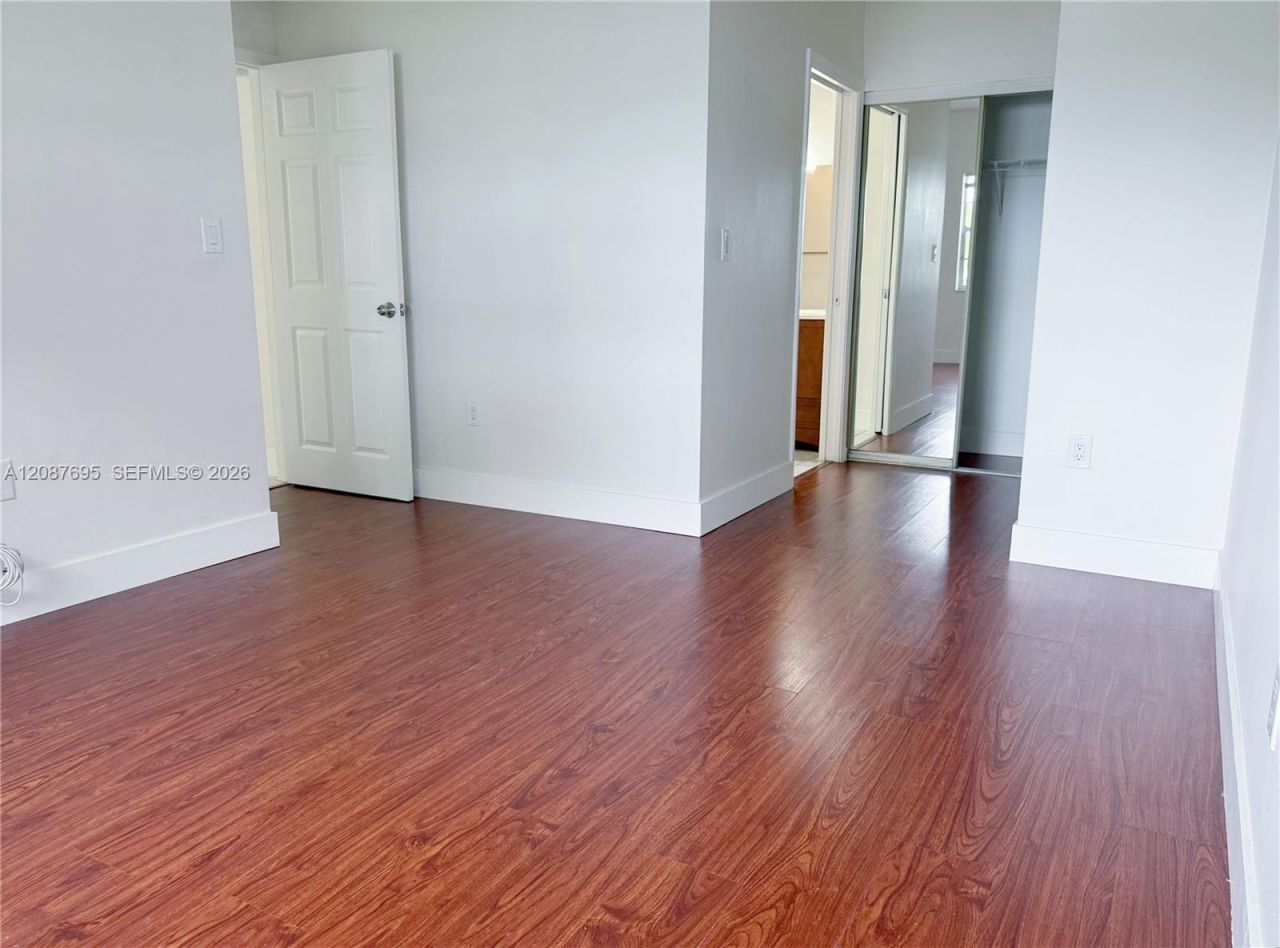 2001 NW 96th Ter, Unit 10J, Pembroke Pines, FL 33024 Photo