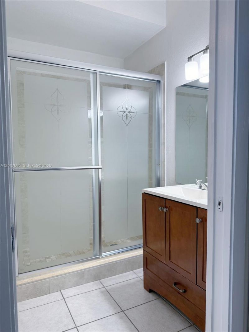 2001 NW 96th Ter, Unit 10J, Pembroke Pines, FL 33024 Photo