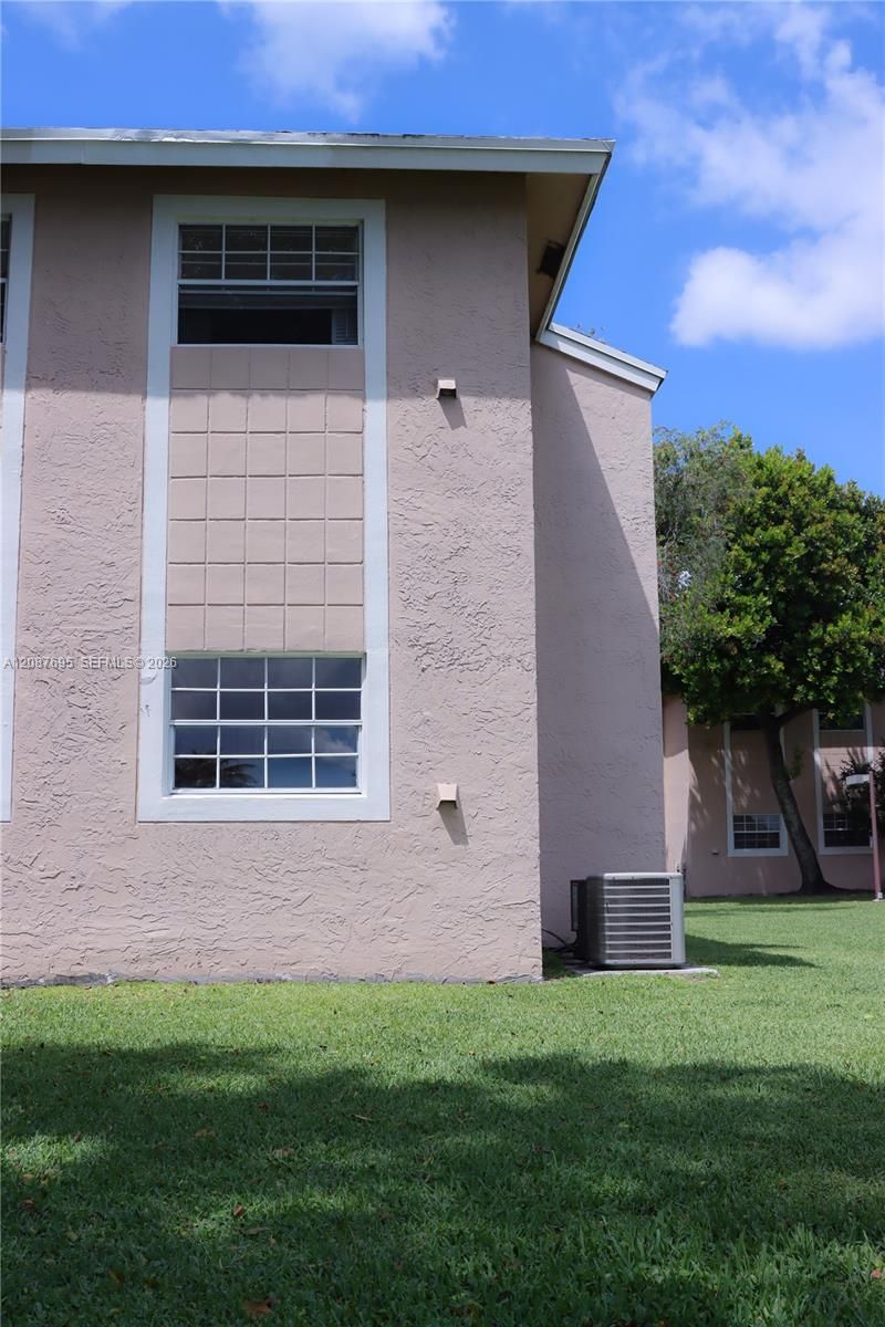 2001 NW 96th Ter, Unit 10J, Pembroke Pines, FL 33024 Photo