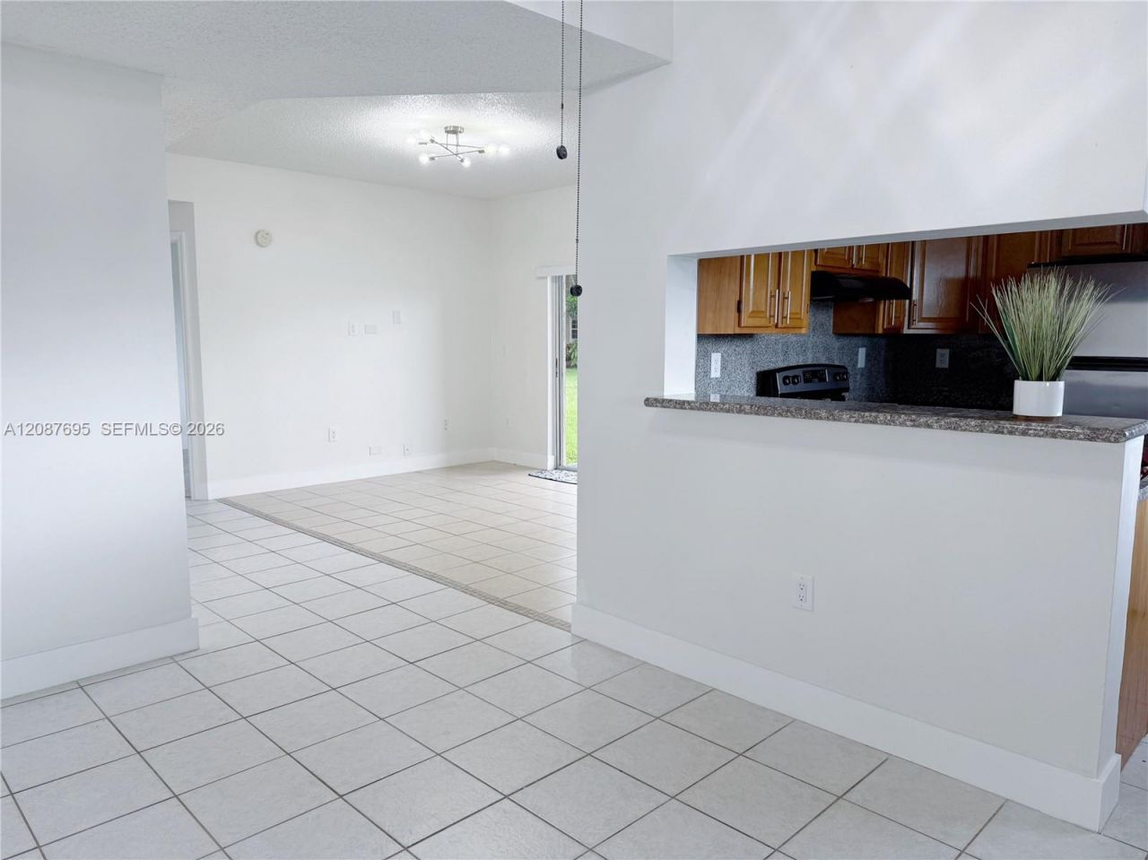 2001 NW 96th Ter, Unit 10J, Pembroke Pines, FL 33024 Photo