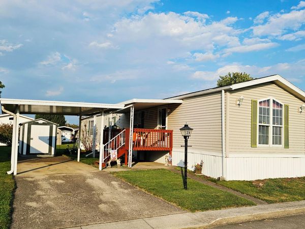 678 Robinson Road SE, Washington Court House, OH 43160