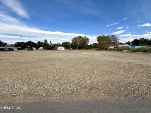 466 S Whitacre Street, Yerington, NV 89447