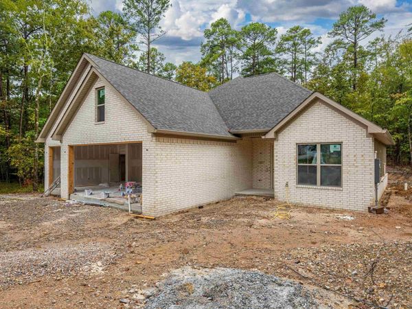4 HARTURA Way, Hot Springs, AR 71909