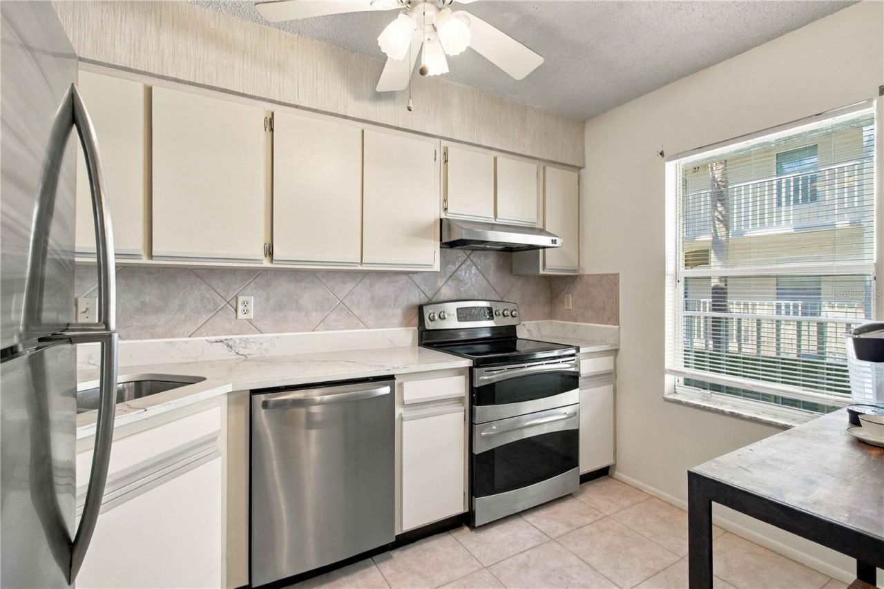 7294 Cloister Drive, Unit 23, Sarasota, FL 34231 Photo