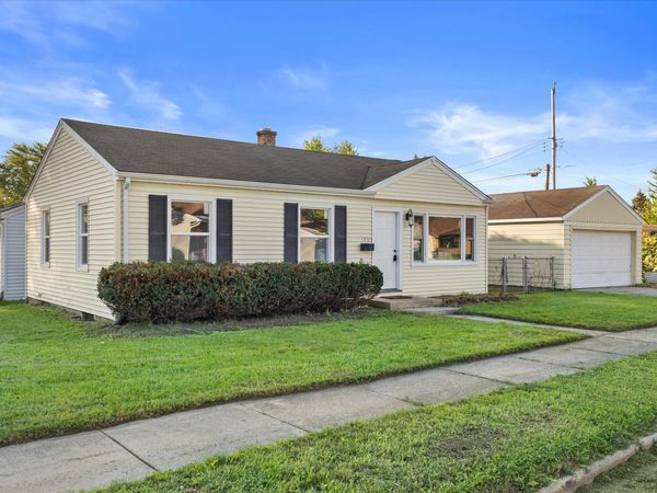 1905 Gilson St, Racine, WI 53403