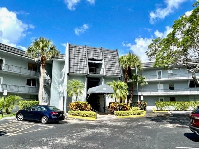 9351 Lime Bay Boulevard, Unit 215, Tamarac, FL 33321 Photo