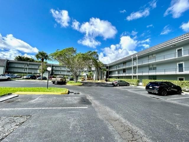 9351 Lime Bay Boulevard, Unit 215, Tamarac, FL 33321 Photo