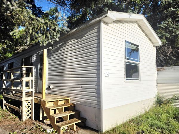122 S Roosevelt Street, Aberdeen, SD 57401