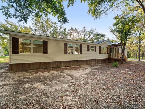 114 Kingswood Drive, Streetman, TX 75859