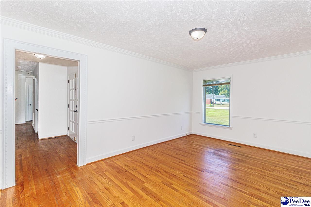 302 Cleveland St Photo 14