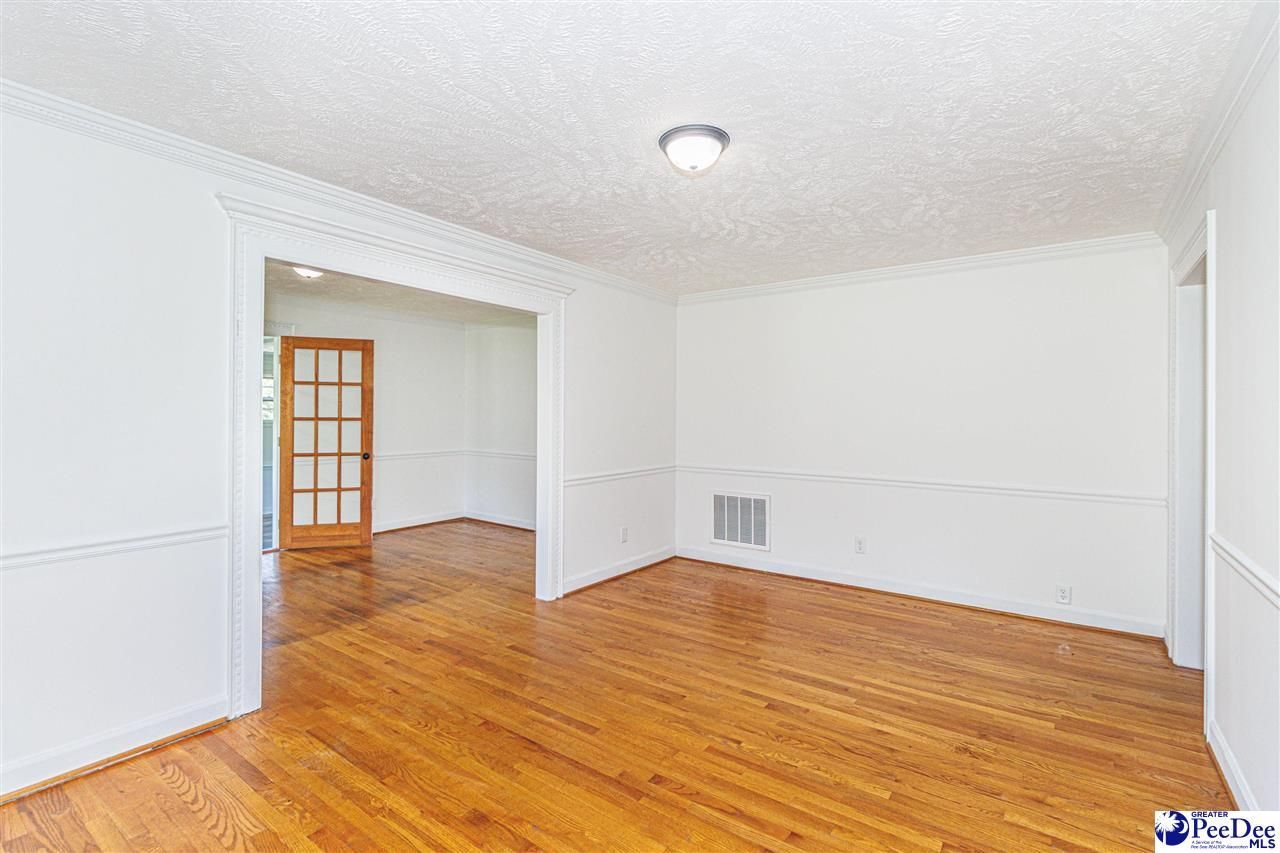 302 Cleveland St Photo 15