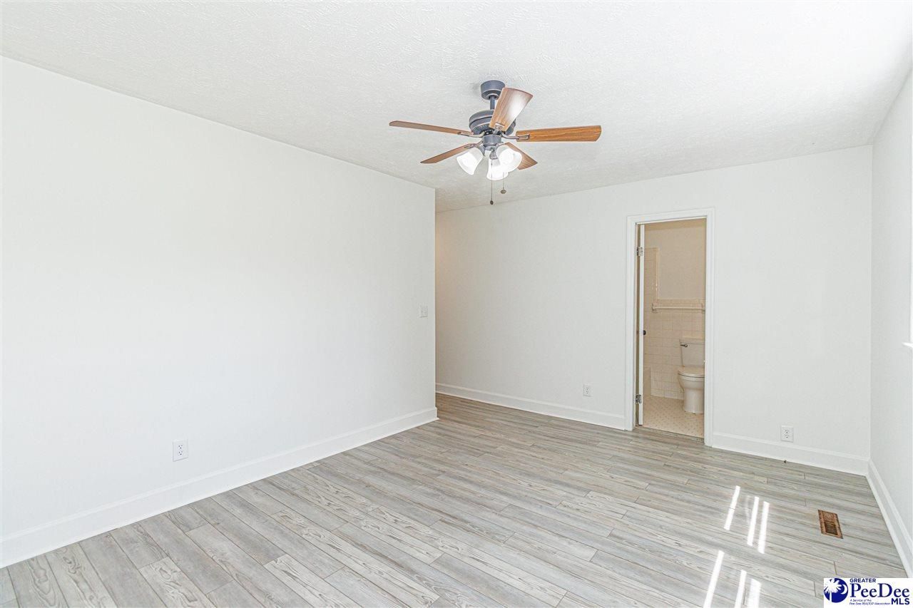302 Cleveland St Photo 21