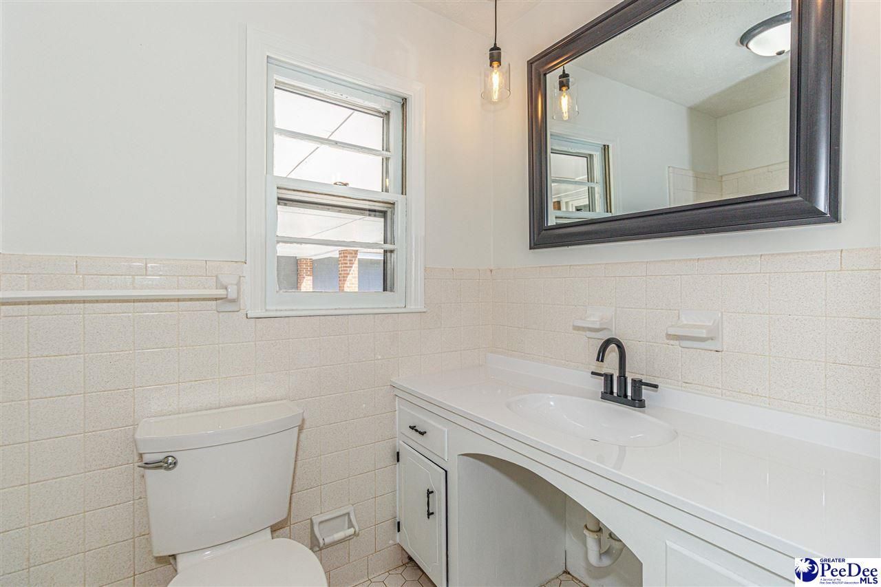302 Cleveland St Photo 22