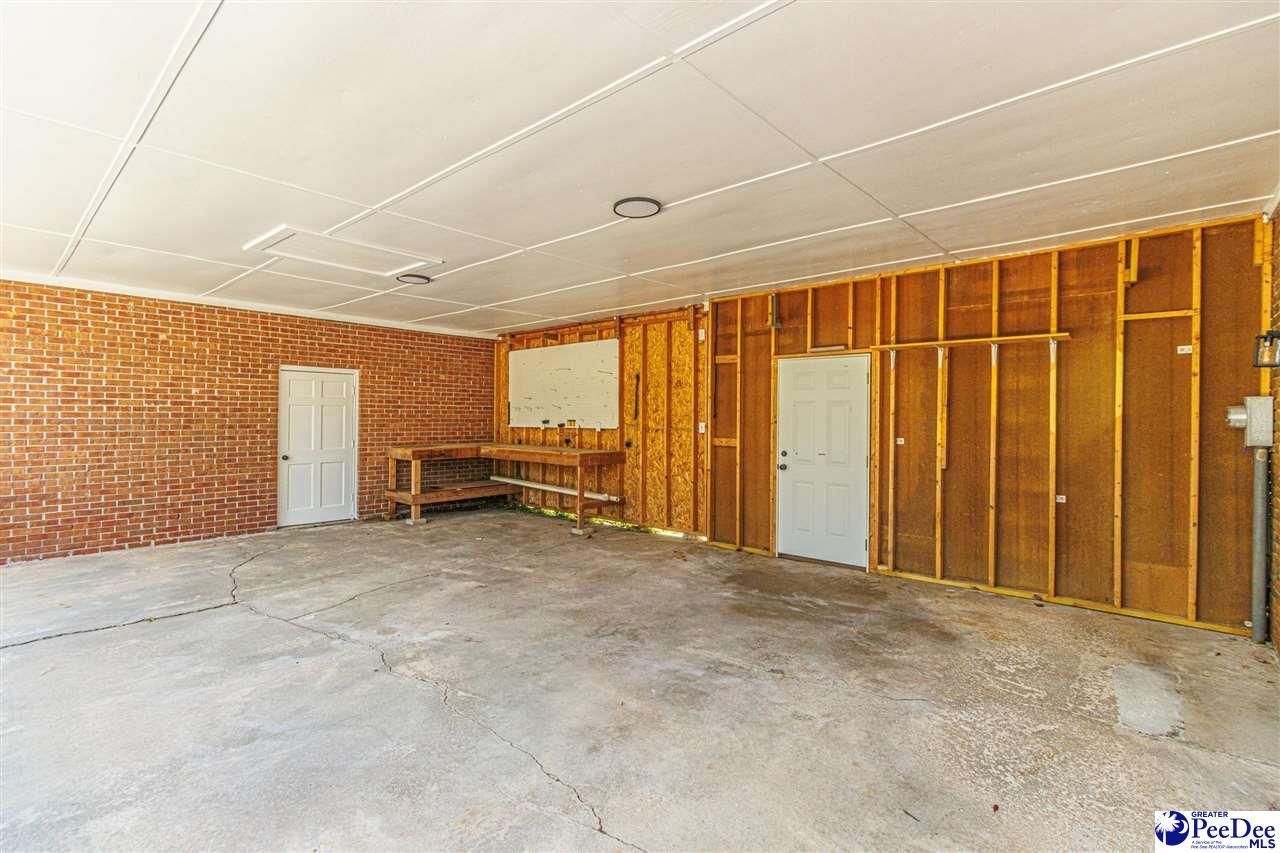302 Cleveland St Photo 37