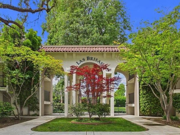 1750 Halford Ave, Unit 211, Santa Clara, CA 95051