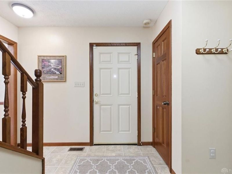20 Robinglen Court, Springboro, OH 45066 Photo 5