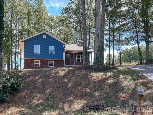 3570 Brook Street , Lenoir, NC 28645