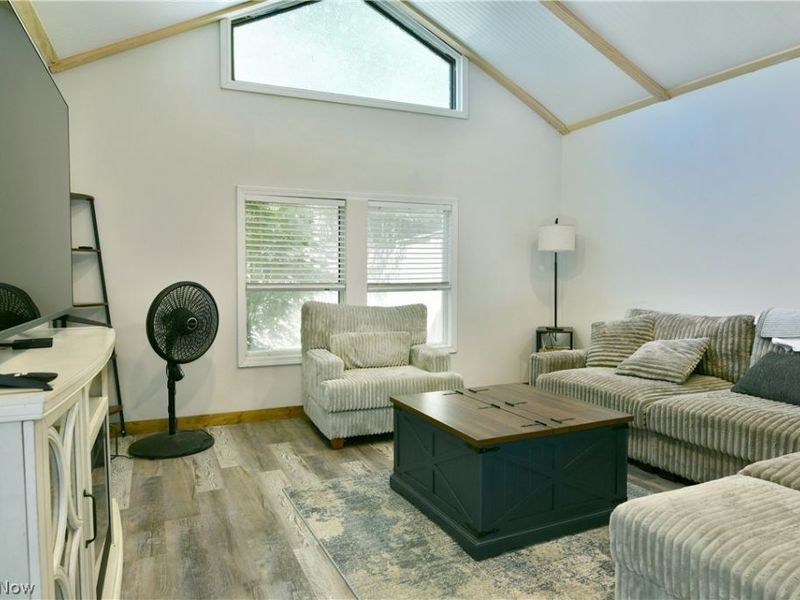 927 Howland Wilson Road SE, Warren, OH 44484 Photo 15