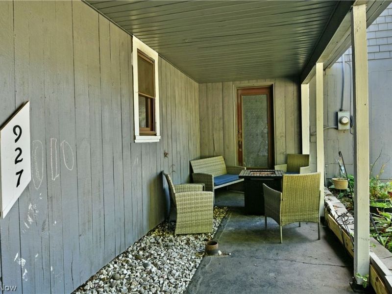 927 Howland Wilson Road SE, Warren, OH 44484 Photo 5