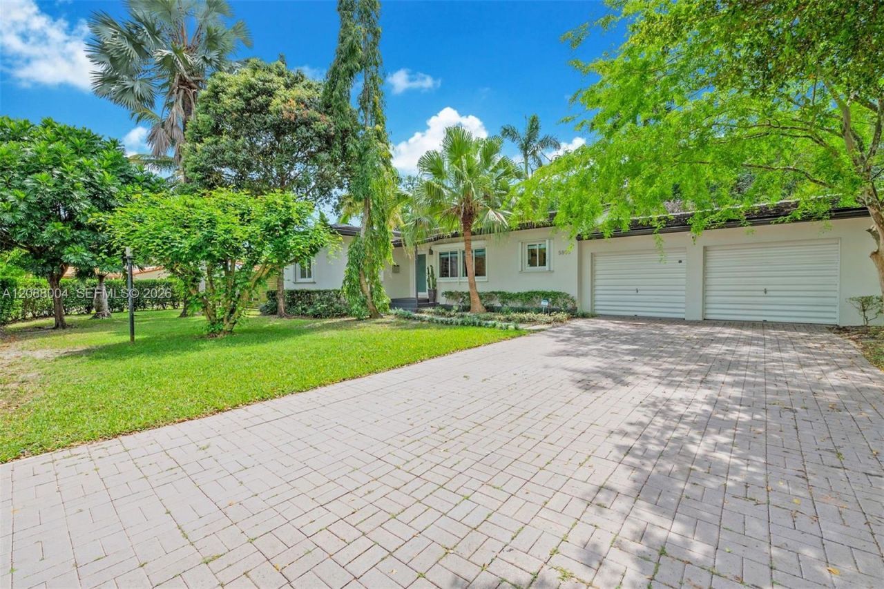 5800 SW 50th Ter, Unit 5800, Miami, FL 33155 Photo
