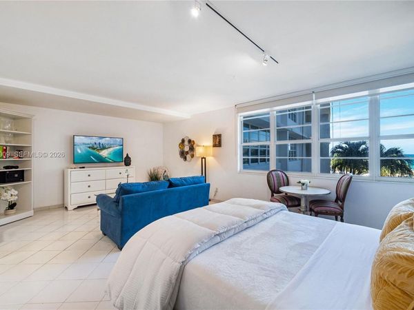 100 Lincoln Rd, Unit 515, Miami Beach, FL 33139
