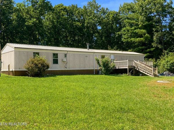 243 Rankin Rd, Deer Lodge, TN 37726