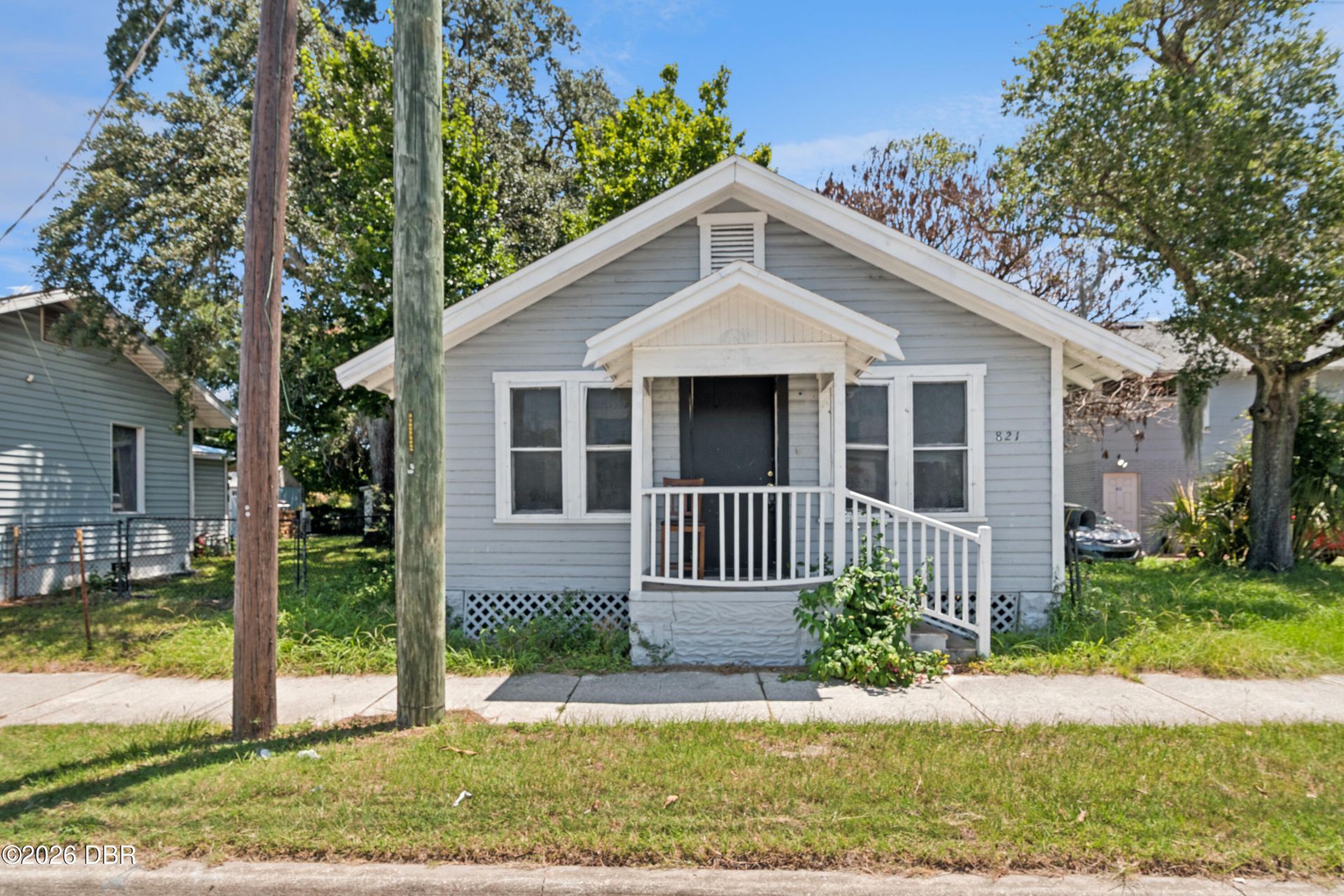 821 N Ridgewood Avenue, Daytona Beach, FL 32114 Main Photo