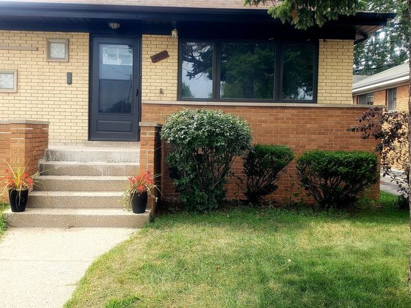 460 Crandon Avenue , Calumet City, IL 60409